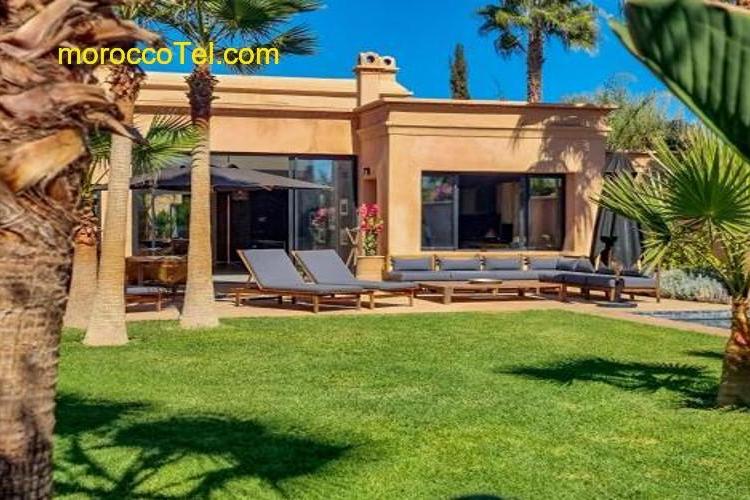 Villa avec gouvernante et 2 piscines dont une chauffée dans domaine securise