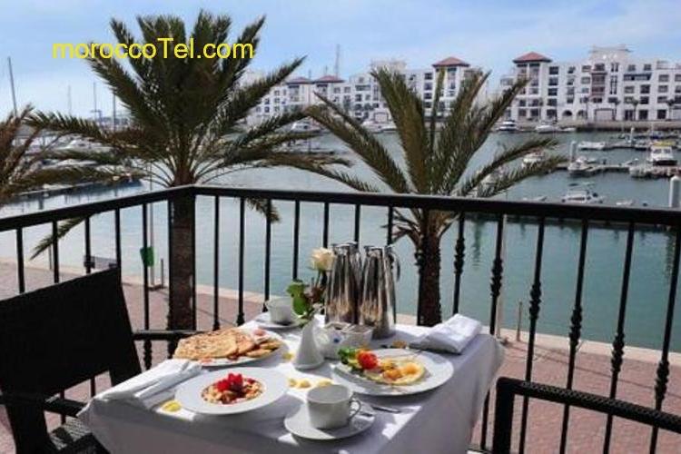 Un bel appart vue sur la marina d'Agadir