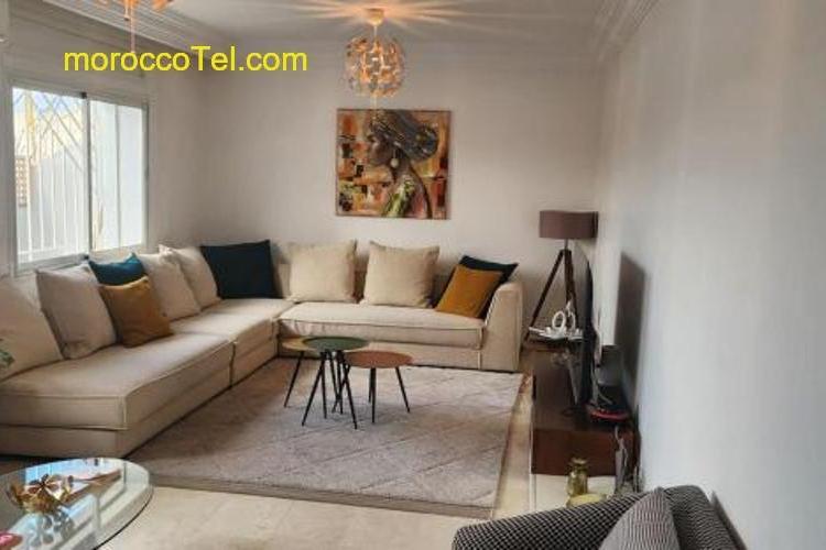 Appart studio de 100 m carre à louer à Casablanca