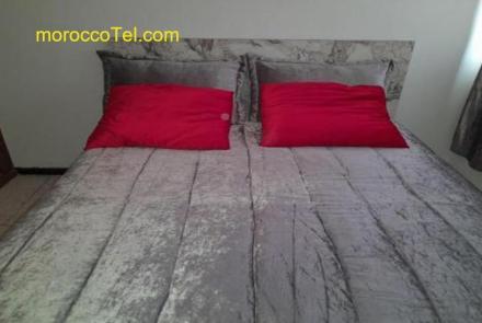 Un joli appartement sombre tranquille