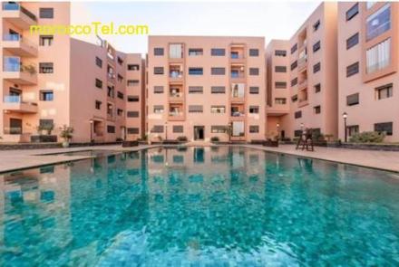 2 Bedrooms Cosy Flat with Pool